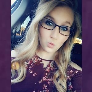 Meet your Posher, Kimberlee